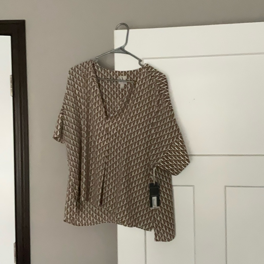 Worthington Geometric Brown V-Neck Blouse
